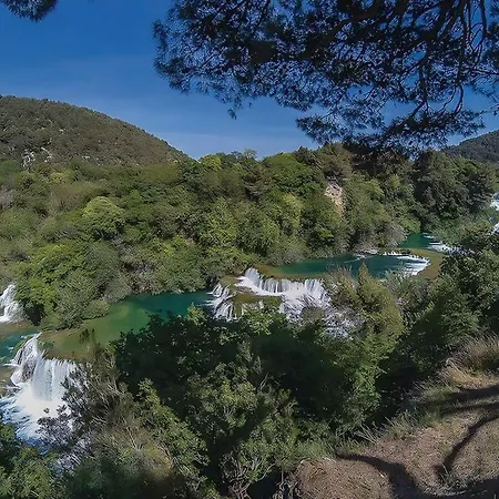 Daja Adriatic Luxury Oklaj
